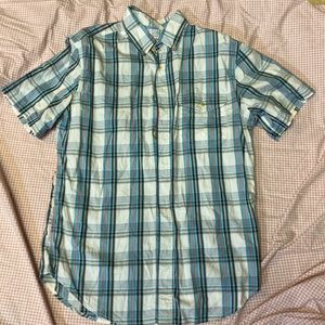 Short sleeve button up